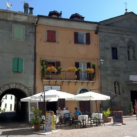 Piazza Fiumalbo Citta D'Arte Lägenhet Exteriör bild